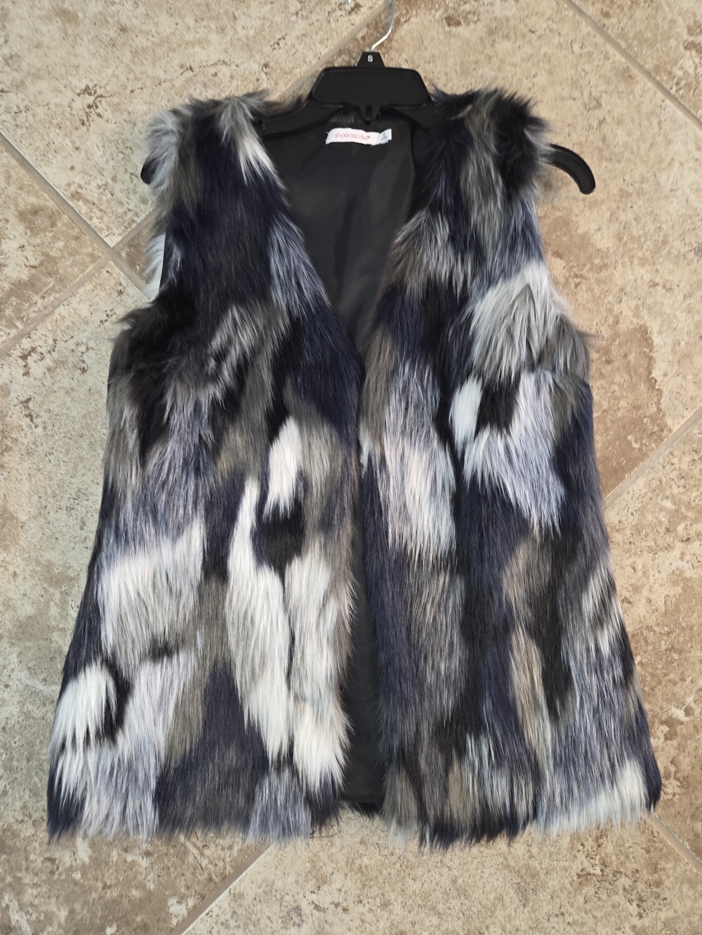 Shoe Dazzle Navy Marbled Faux Fur Vest